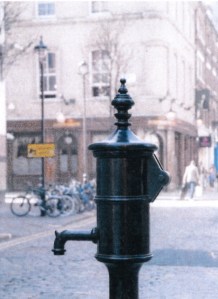Replica water pump in Soho street.